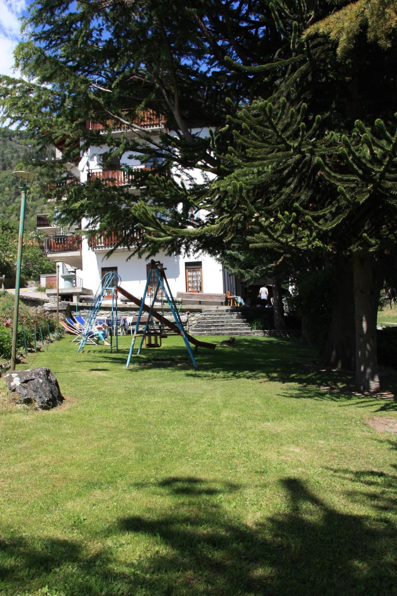 Hotel Bellevue Gignod Exterior foto